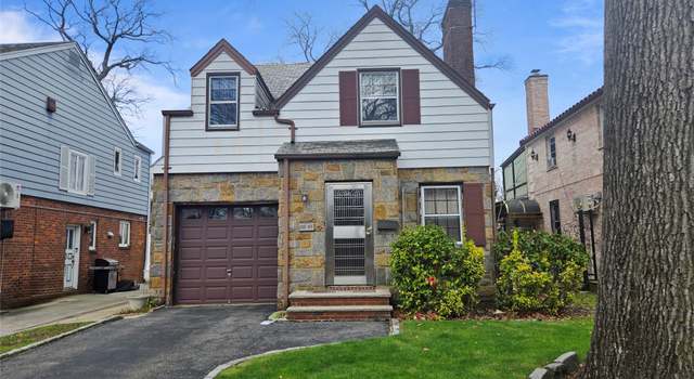 Photo of 18645 Grand Central Pkwy, Jamaica Estates, NY 11432