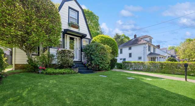 Photo of 67 Summers St, Oyster Bay, NY 11771