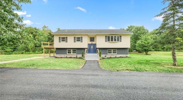 Photo of 63 Krystal Ln, Wallkill, NY 12589