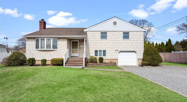 Photo of 22 Northern Pkwy E, Plainview, NY 11803