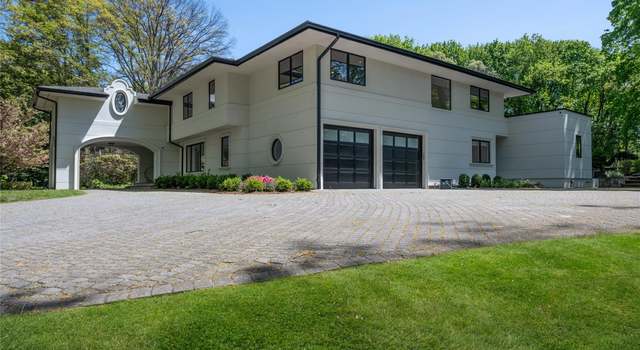 Photo of 19 Forest Dr, Sands Point, NY 11050