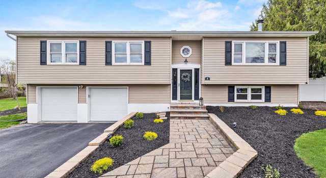 Photo of 8 Carlisle Way, Washingtonville, NY 10992