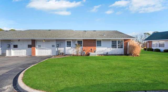 Photo of 156 Falmouth Ct Unit A, Ridge, NY 11961