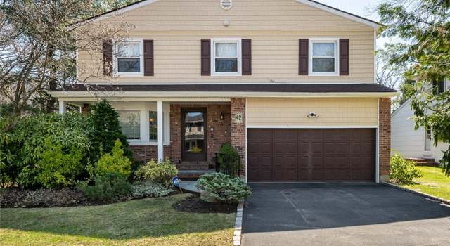 Photo of 42 Angler Ln, Port Washington, NY 11050
