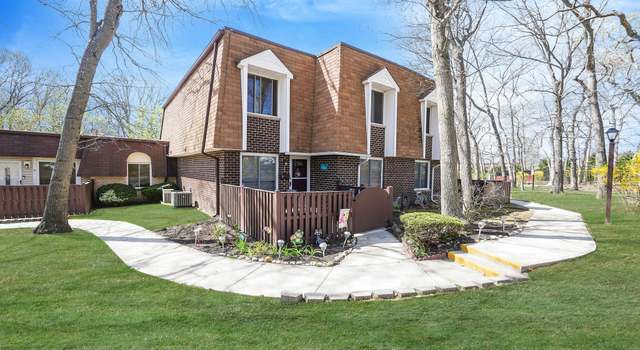 Photo of 6 Birchwood Dr #6, Port Jefferson Station, NY 11776