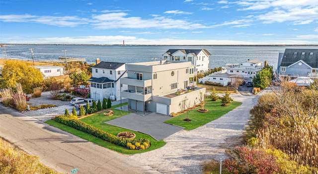 Photo of 12 Oak Beach Rd, Oak Beach, NY 11702
