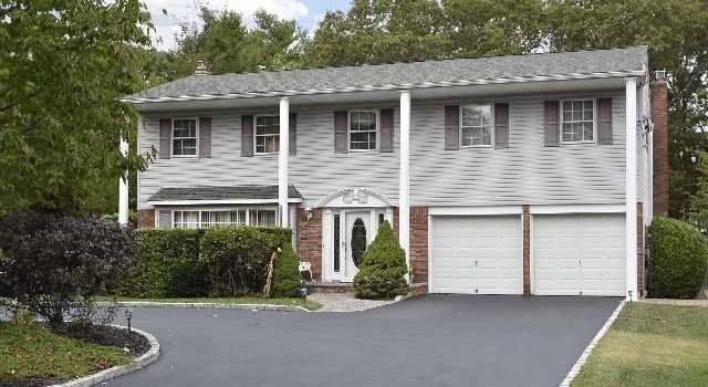 Photo of 100 Dix Hwy, Dix Hills, NY 11746