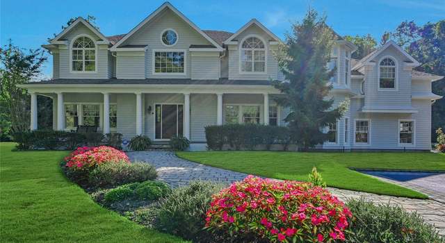 Photo of 4 Wilton Rd, Cold Spring Harbor, NY 11724