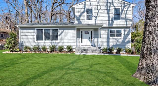 Photo of 265 Woodbury Rd, Huntington, NY 11743