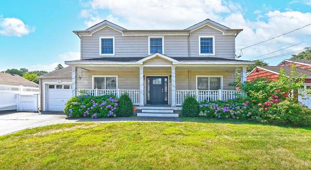 Property at 84 Franklin Ave, East Northport, NY 11731, 3 beds, 2 baths