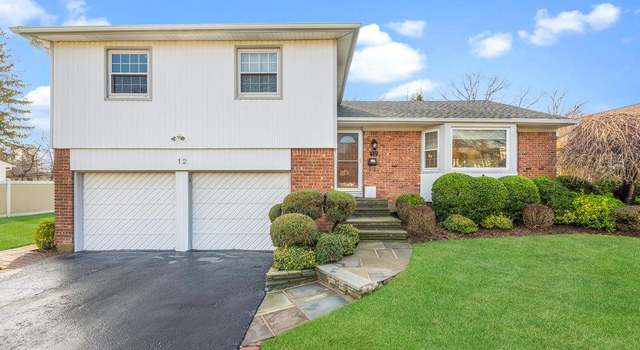 Photo of 12 Marian Ln, Jericho, NY 11753