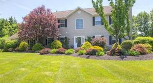 Photo of 6 Aster Hill Dr, Wappingers Falls, NY 12590