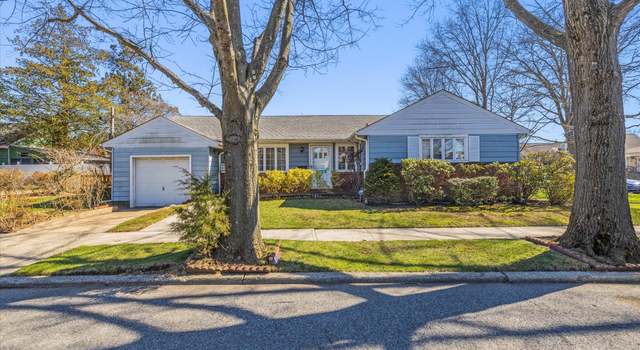 Photo of 265-06 80th Ave, Glen Oaks, NY 11004
