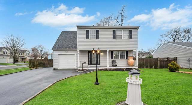 Photo of 31 Walnut, Central Islip, NY 11722