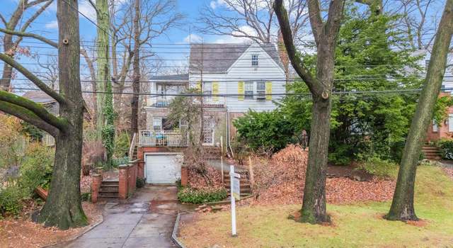Photo of 19341 Mclaughlin Ave, Holliswood, NY 11423