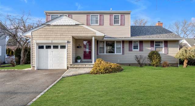 Photo of 14 Washington Ave, Glen Head, NY 11545