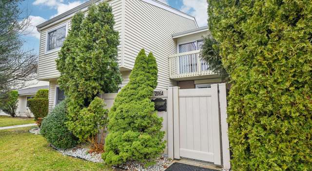 Photo of 206 Springmeadow Dr Unit A, Holbrook, NY 11741