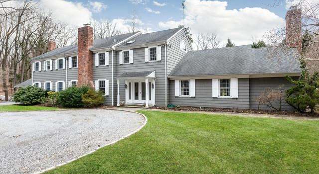 Photo of 89 Cove Rd, Oyster Bay Cove, NY 11771