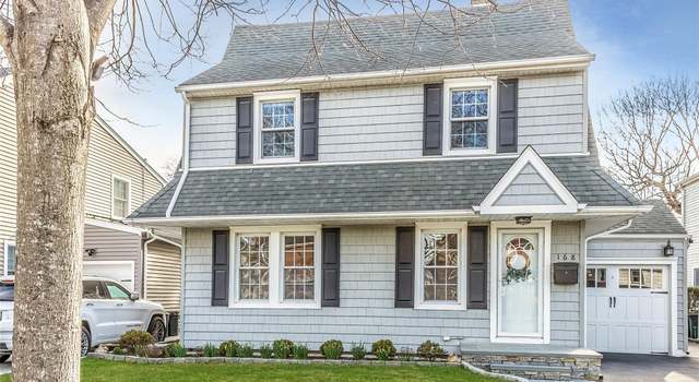 Photo of 168 Argyle Rd, Stewart Manor, NY 11530