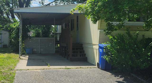 Photo of 46 Valley Forge Dr, Bohemia, NY 11716
