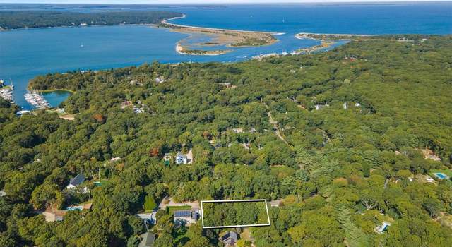 Photo of 8 3rd St, East Hampton, NY 11937