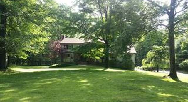 Photo of 12 Louis Dr, Katonah, NY 10536