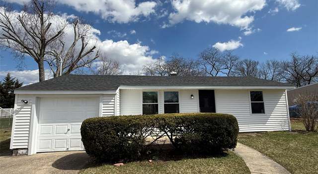 Photo of 21 Nicoll Ave, Central Islip, NY 11722