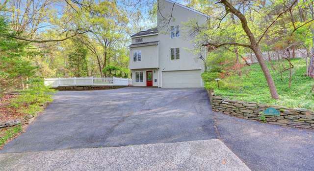 Photo of 104 E Gate Rd, Port Jefferson, NY 11777