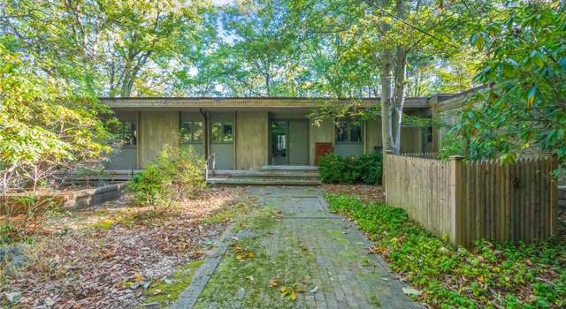 Photo of 30 Cordwood Path, Saint James, NY 11780