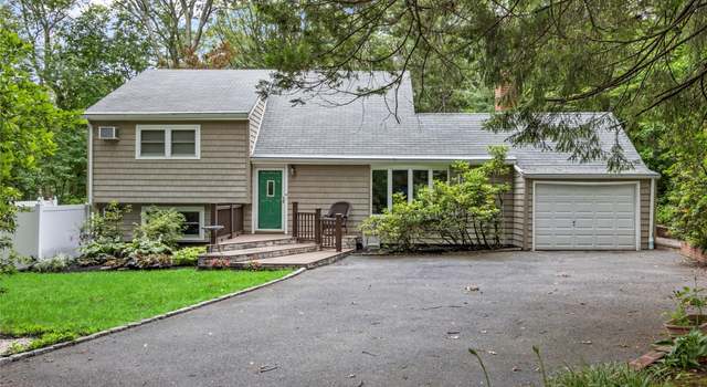 Property at 27 Craig Dr, South Huntington, NY 11746, 3 beds, 2.5 baths