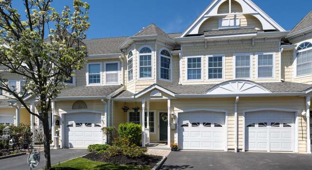 Photo of 102 Emily Dr, Patchogue, NY 11772