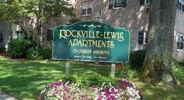 Photo of 416 Merrick Rd Unit A, Rockville Centre, NY 11570