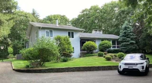 Photo of 83 Straight Path, Southampton, NY 11968