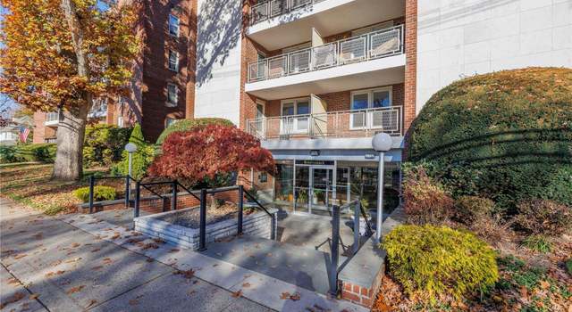 Photo of 110 Brooklyn Ave Unit 2H, Freeport, NY 11520