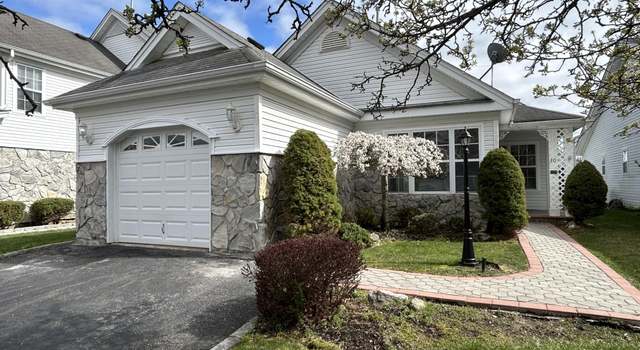 Photo of 10 Chelsea Ln, Middle Island, NY 11953