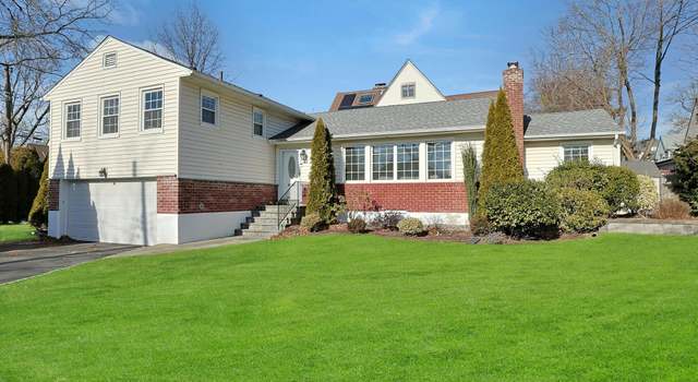 Photo of 67 Stratford Rd, New Rochelle, NY 10804