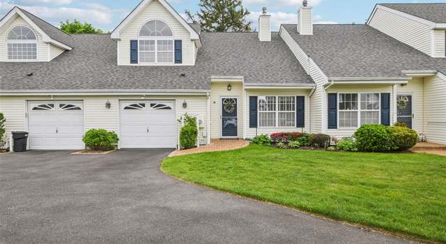 Photo of 30 Joyces Way, Bay Shore, NY 11706