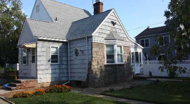 Photo of 2557 Mount Ave, Oceanside, NY 11572