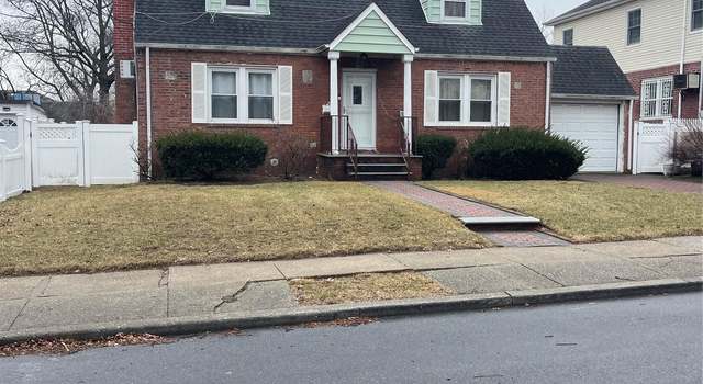 Photo of 58 Dewitt St, Valley Stream, NY 11580