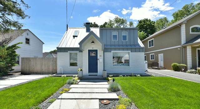 Photo of 66 Harvard St, Roslyn Heights, NY 11577