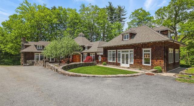 Photo of 224 Chestnut Ridge Rd, Mount Kisco, NY 10549