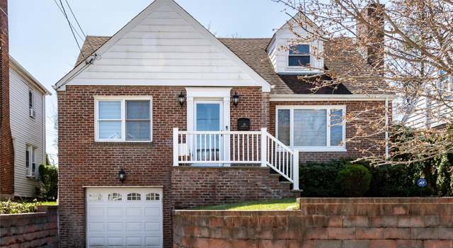 Photo of 18 Cypress Ave, Port Washington, NY 11050