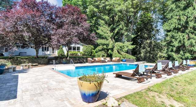 Photo of 21655 Main Rd, Cutchogue, NY 11935