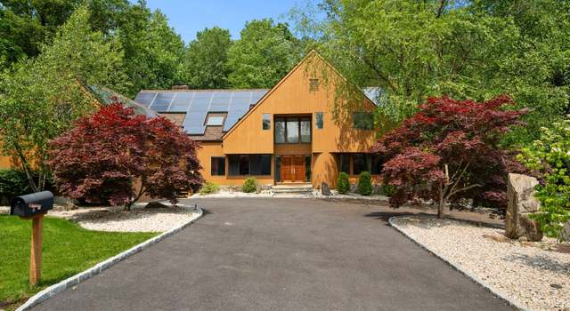 Photo of 5 Ponds Ln, Purchase, NY 10577