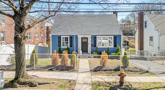 Photo of 832 Palisade Ave, Yonkers, NY 10703