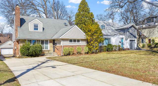Photo of 19311 Mclaughlin Ave, Holliswood, NY 11423