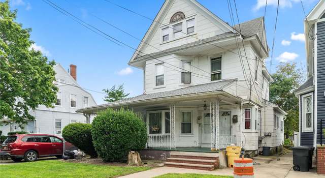 Photo of 10-31 Dickens St, Far Rockaway, NY 11691