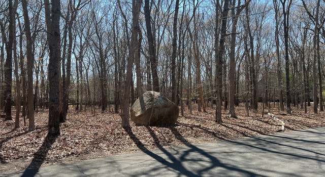 Photo of 58 Talmage Farm Ln, East Hampton, NY 11937