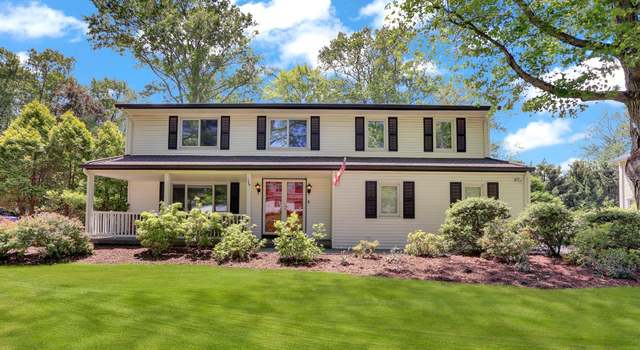 Photo of 129 Constitution Dr, Orangeburg, NY 10962
