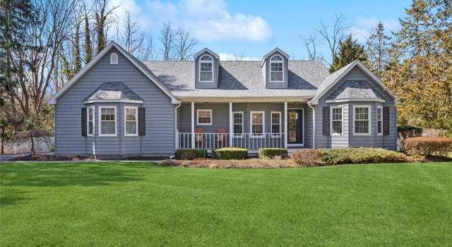 Photo of 14 Cedar St, Moriches, NY 11955